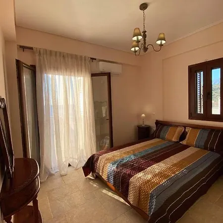 Mezapos Flora Villa Agios Georgios Minas